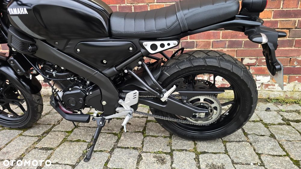 Yamaha XSR - 10