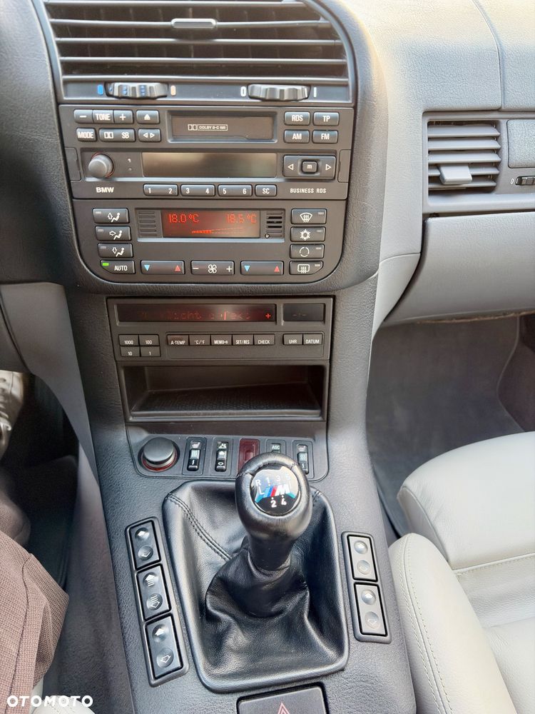 BMW Seria 3 328i - 20
