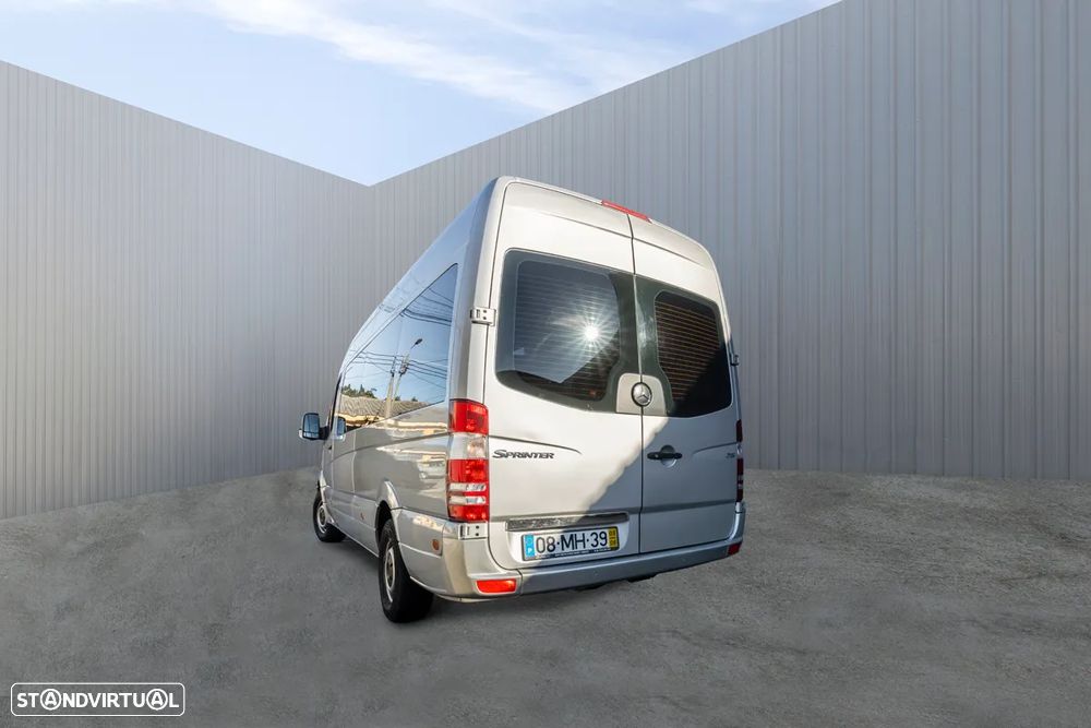 Mercedes-Benz Sprinter - 3