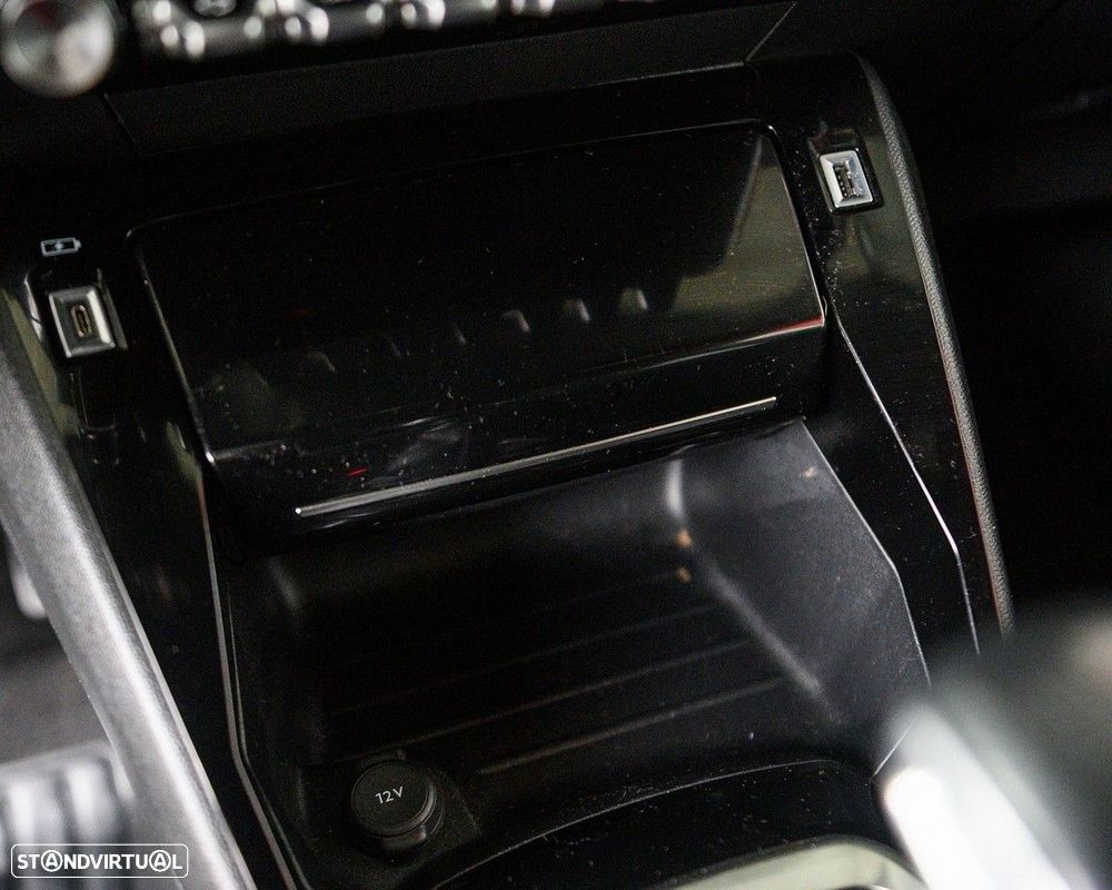 Peugeot 2008 1.2 PureTech Allure Pack - 45