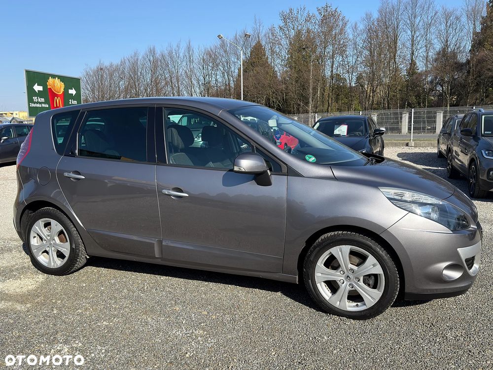 Renault Scenic 1.6 16V Expression - 10