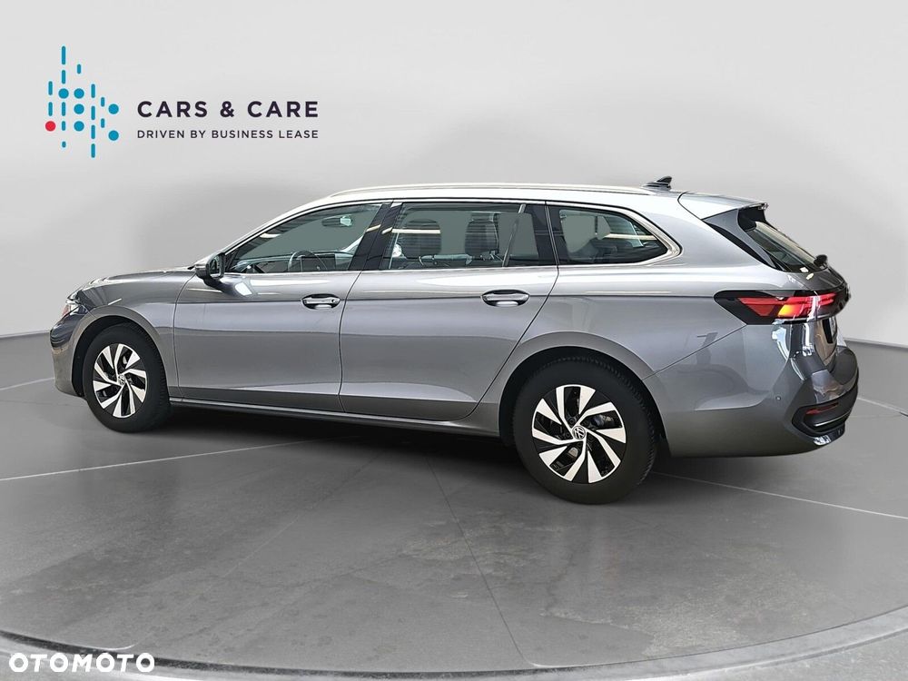 Volkswagen Passat - 29
