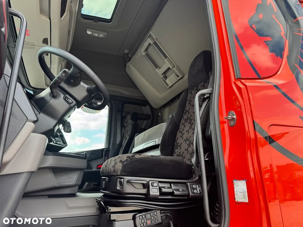 Scania R 450 / ACC / DWA DUŻE ZBIORNIKI ON / DWA ŁÓŻKA / RETARDER / DUŻA NAVI / VIRTUAL KOKPIT - 26