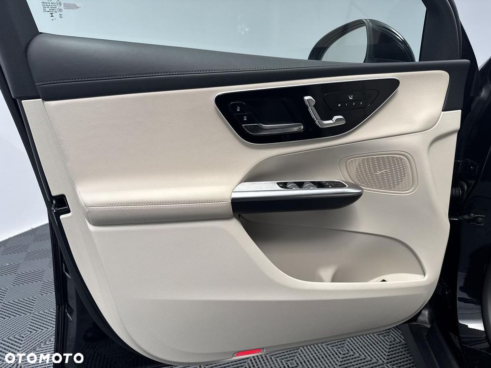 Mercedes-Benz GLC 220 d mHEV 4-Matic Avantgarde - 11