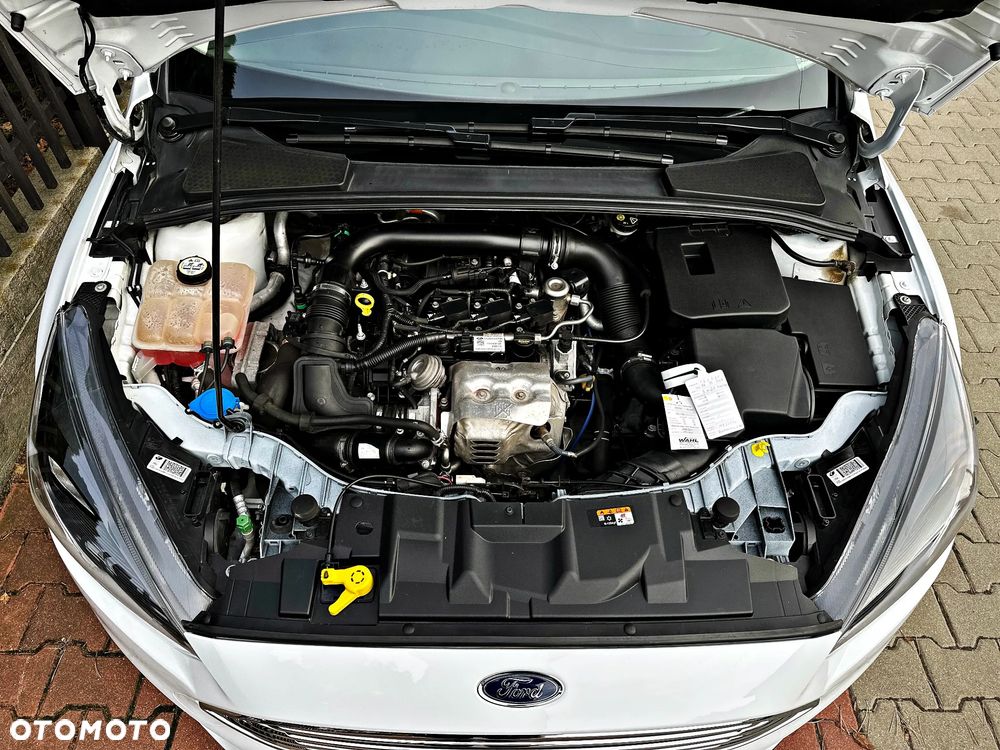 Ford Focus 1.0 EcoBoost Start-Stopp-System TITANIUM STYLE - 32