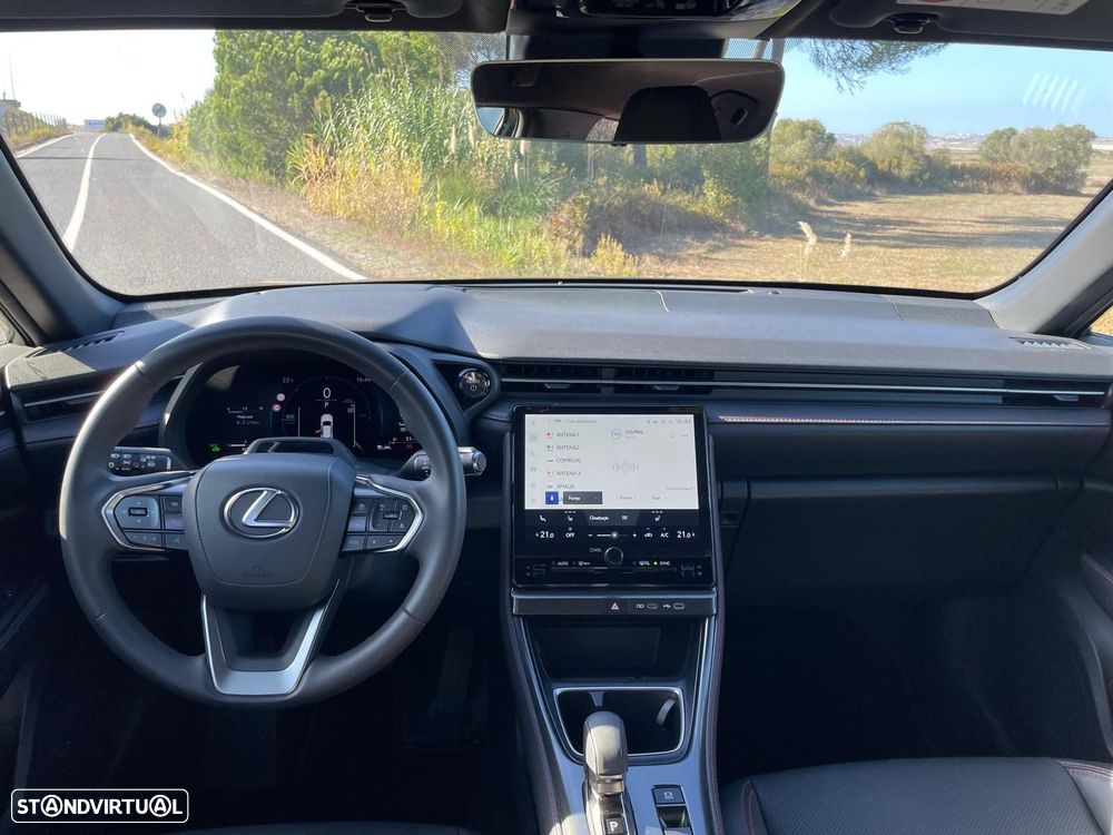 Lexus LBX Emotion - 36