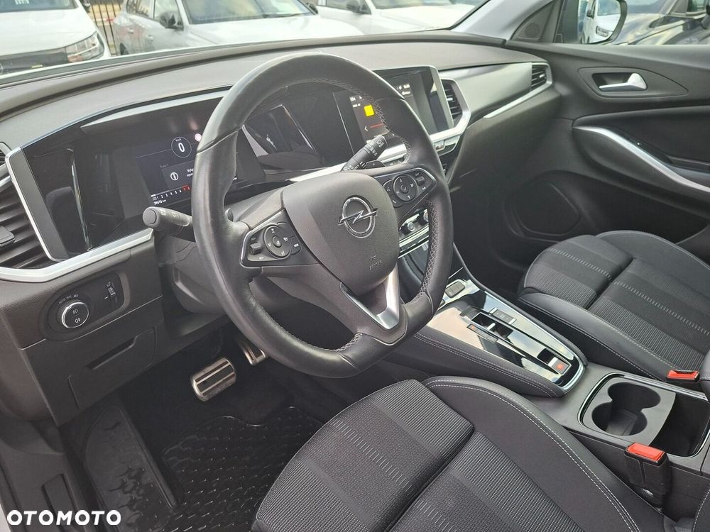 Opel Grandland 1.2 T Business Edition S&S - 8