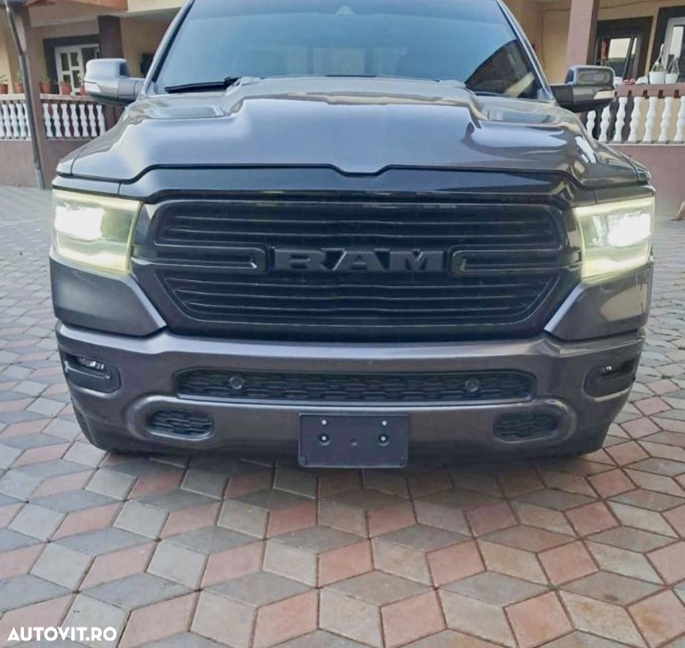 Dodge RAM - 1