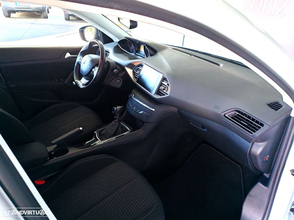 Peugeot 308 1.5 BlueHDi Style - 9