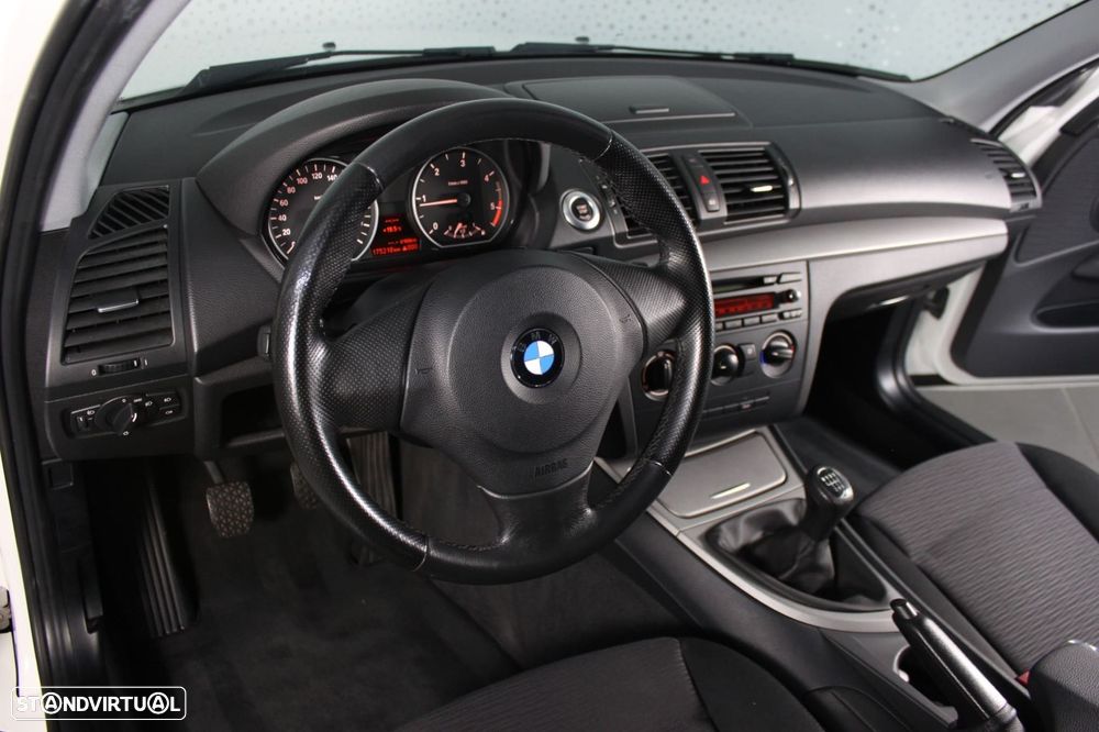 BMW 118 d - 12