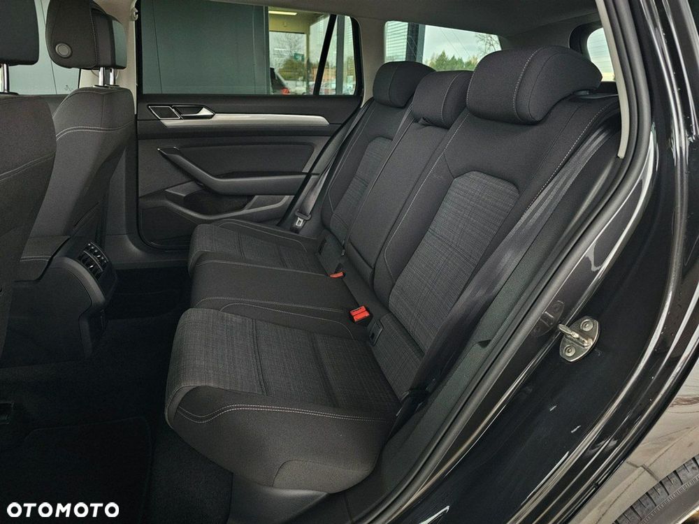 Volkswagen Passat Variant - 31