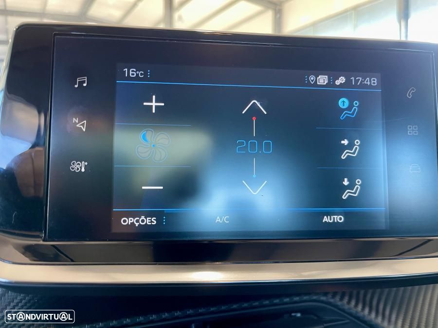 Peugeot 2008 1.2 PureTech Active Pack - 20