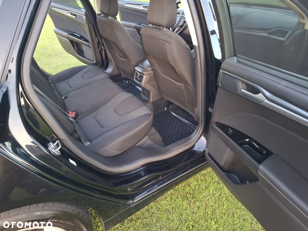 Ford Mondeo 2.0 TDCi Titanium PowerShift - 18