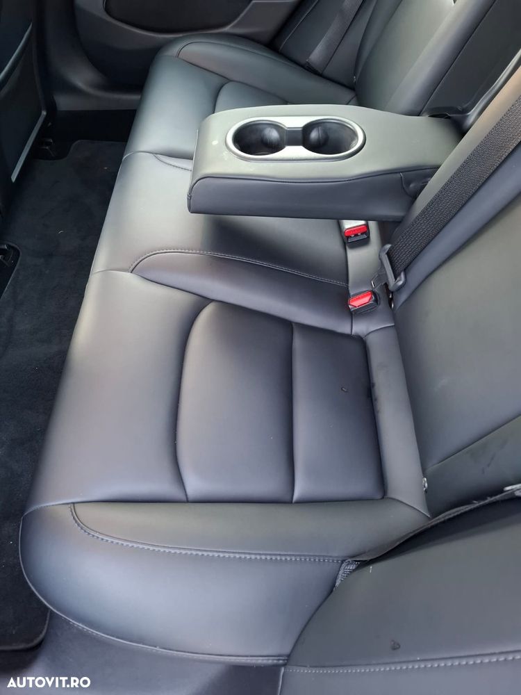 Tesla Model 3 Standard Reichweite Plus Hinterradantrieb - 11