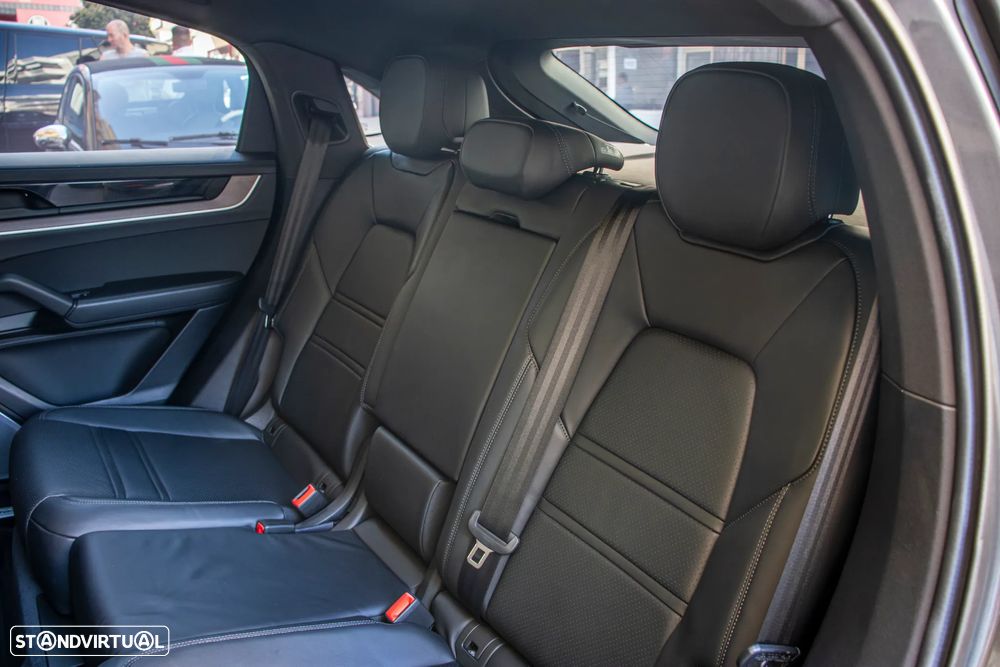 Porsche Cayenne Coupé S E-Hybrid - 42