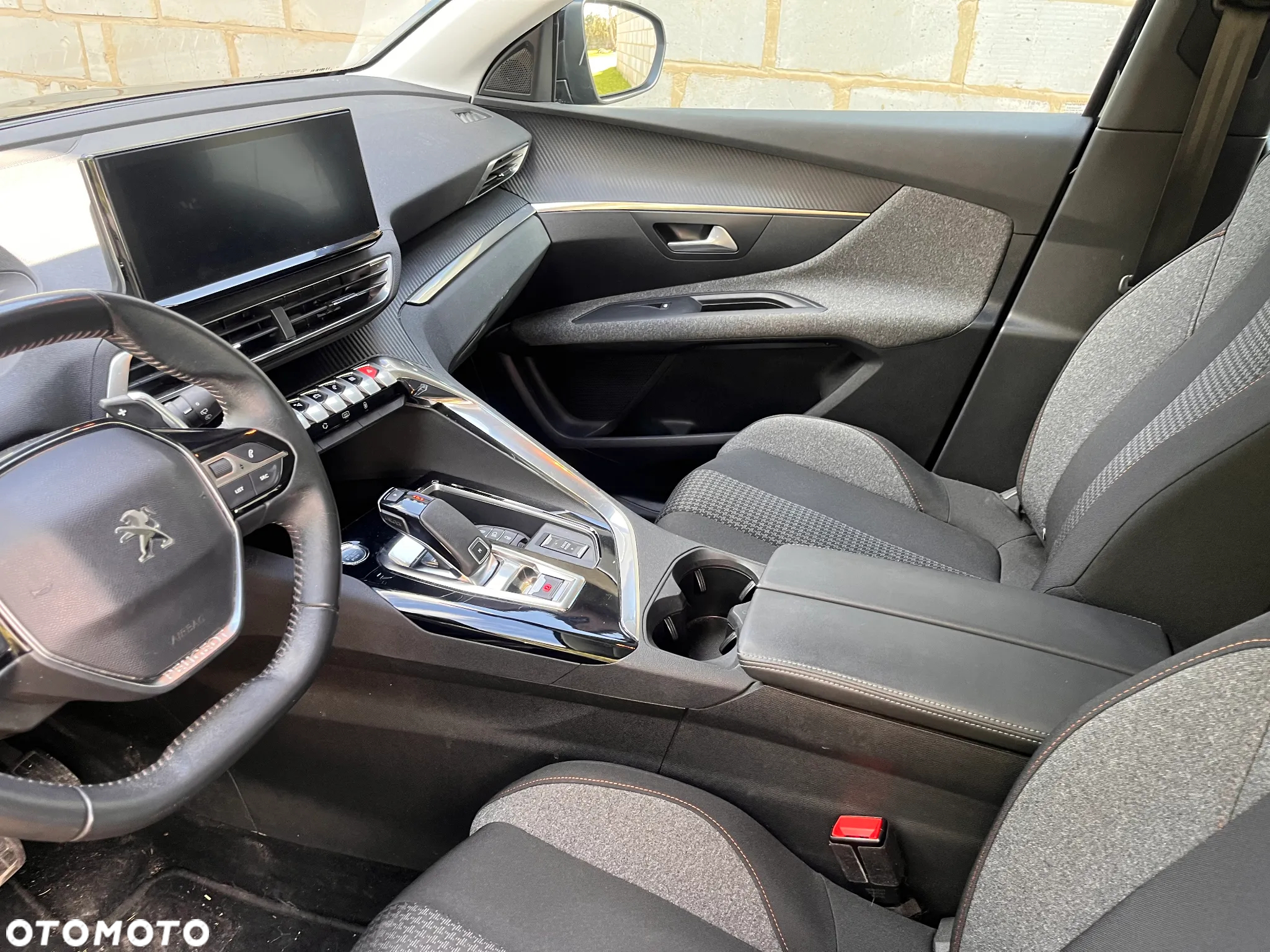 Peugeot 3008 1.2 PureTech GPF Active S&S EAT8 - 12