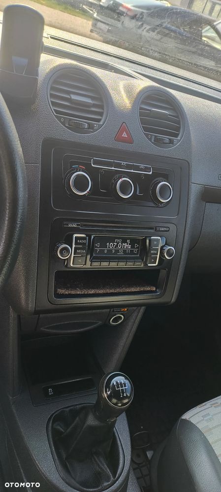 Volkswagen Caddy - 10