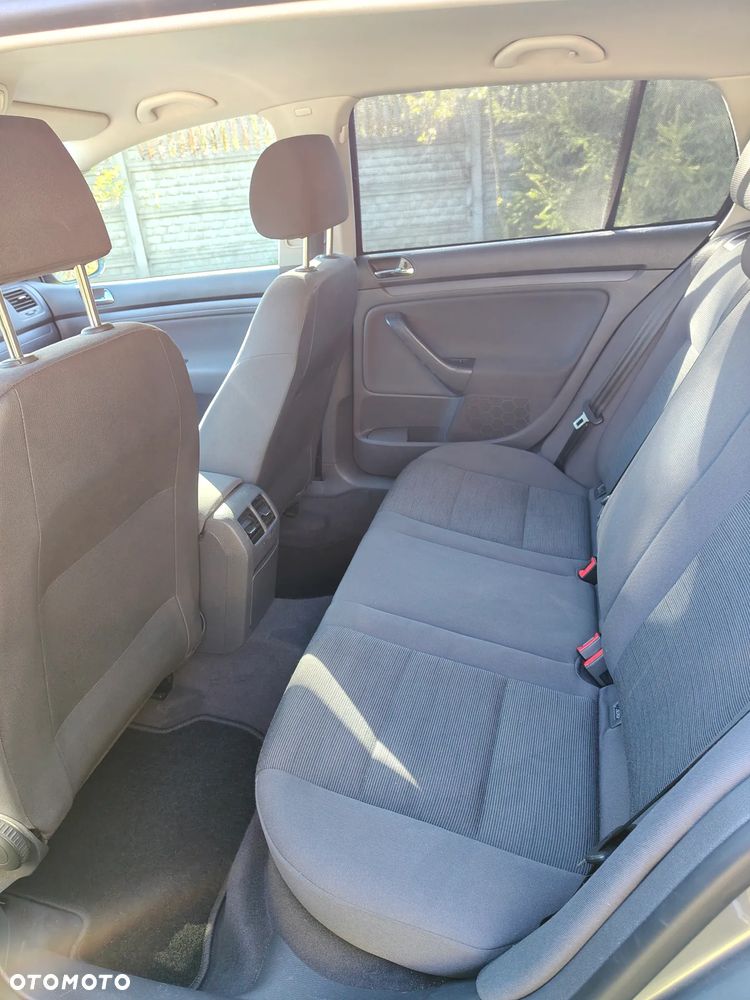 Volkswagen Golf 1.6 Trendline - 6
