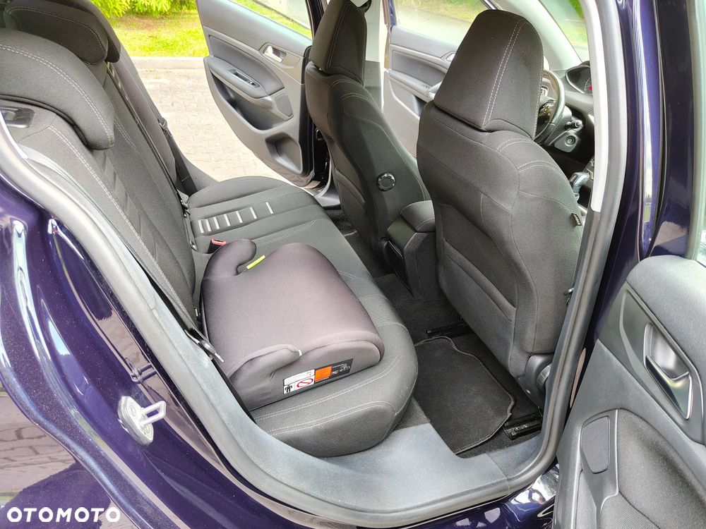 Peugeot 308 1.6 HDi Premium - 18