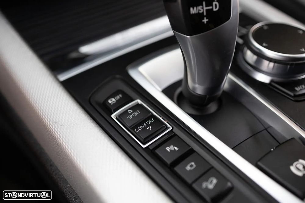 BMW X5 40e xDrive Pack M - 21