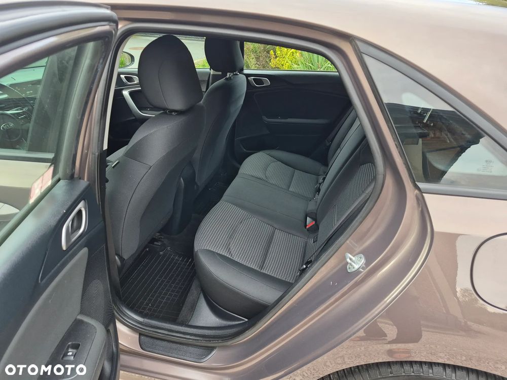 Kia Ceed 1.4 L Business Line - 9