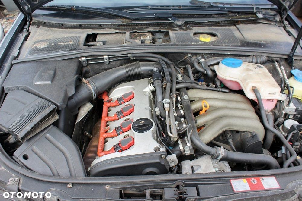 Audi A4 B6 2001 2.0i ALT Sedan (MASKA, ZDERZAK, LAMPA, BŁOTNIK, DRZWI, SZYBA, FOTEL) - 6
