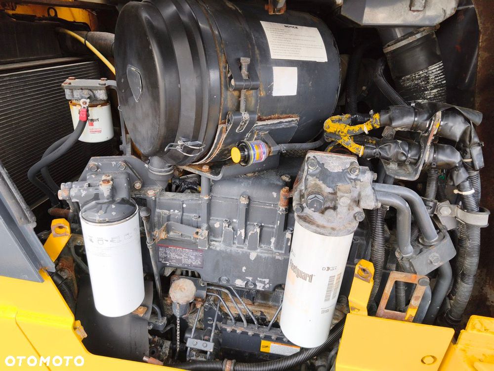 Komatsu D65EX-15 - 9