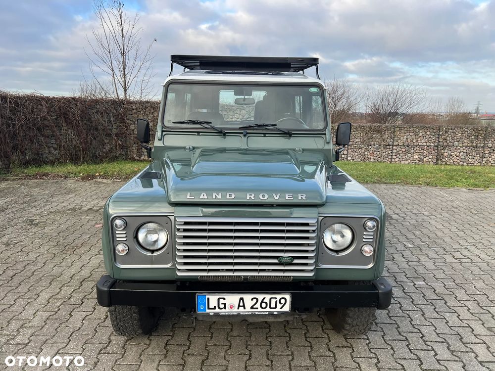 Land Rover Defender 90 DPF SE - 9