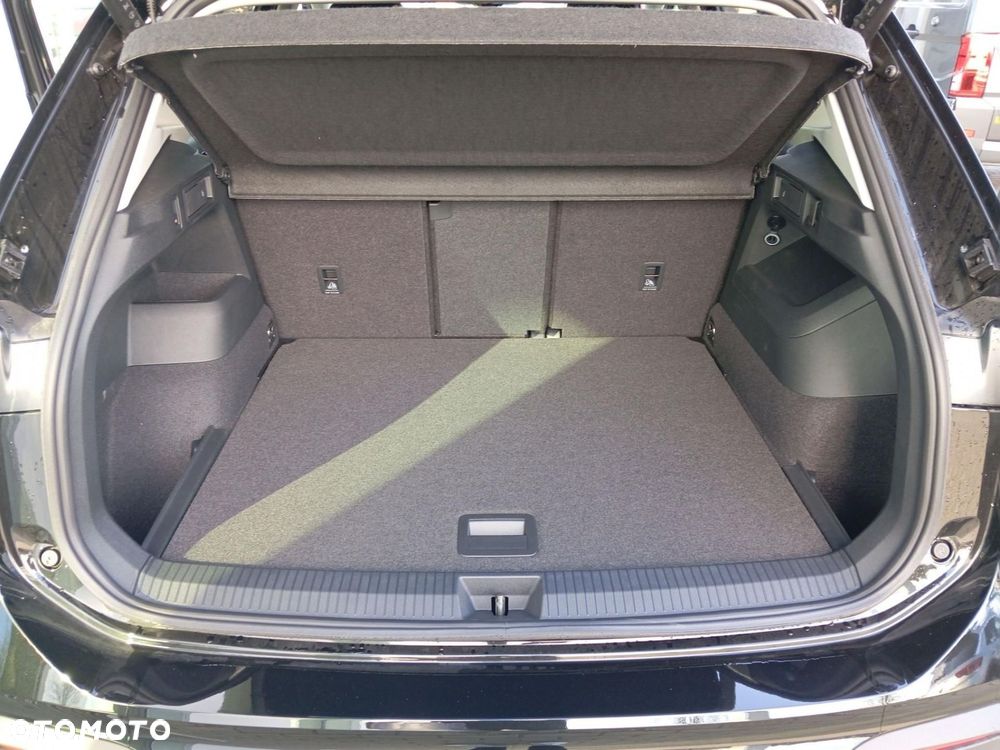 Volkswagen Tiguan - 24