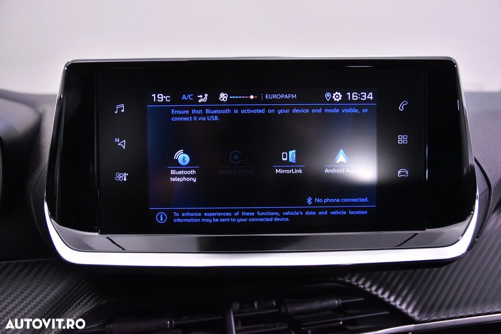 Peugeot 208 1.2 L PureTech STT Active - 21