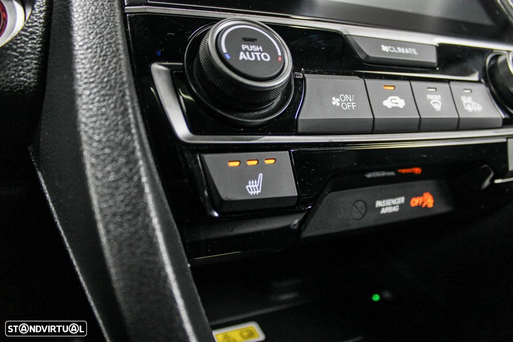 Honda Civic 1.0 i-VTEC Executive Premium - 9