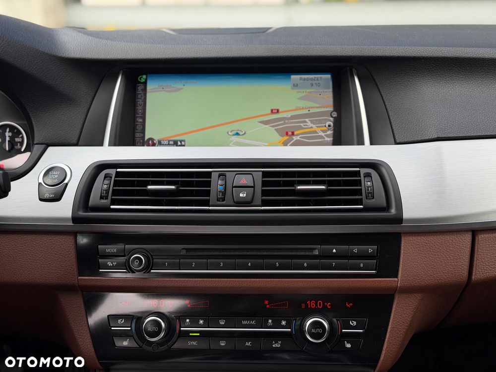 BMW Seria 5 520d xDrive - 18