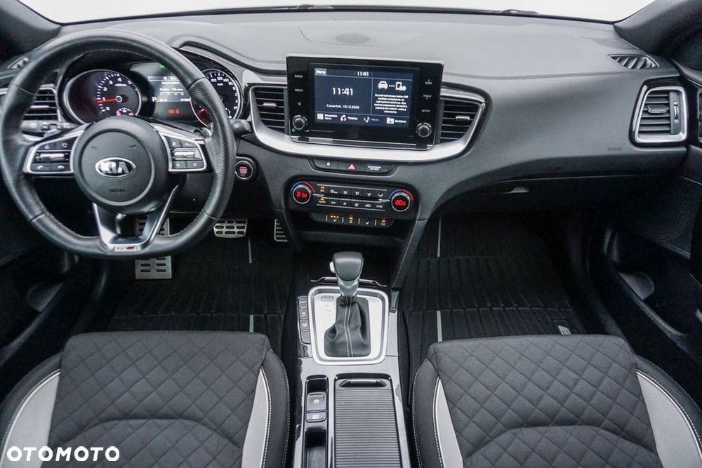 Kia ProCeed - 14