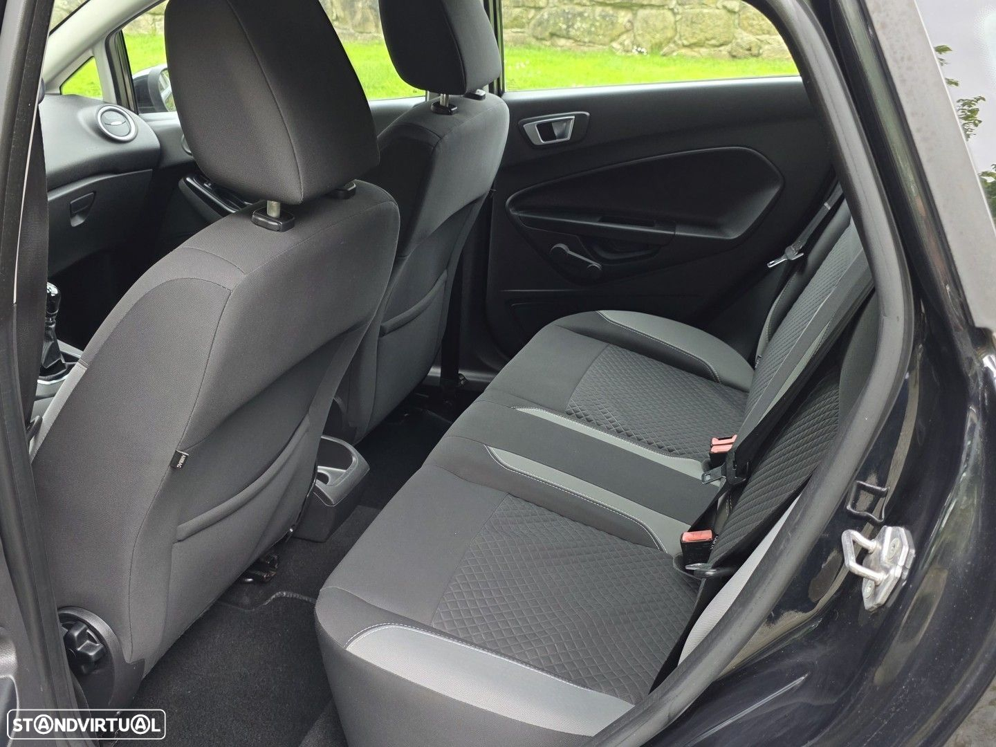 Ford Fiesta 1.5 TDCi Titanium ECOnetic - 10