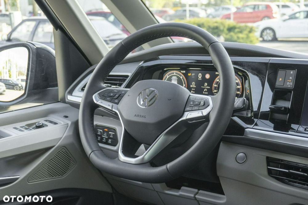 Volkswagen Multivan - 22
