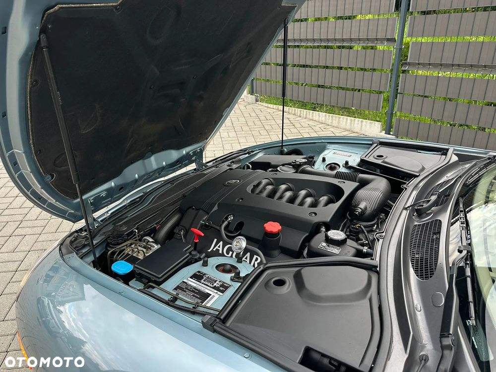 Jaguar XK8 - 19