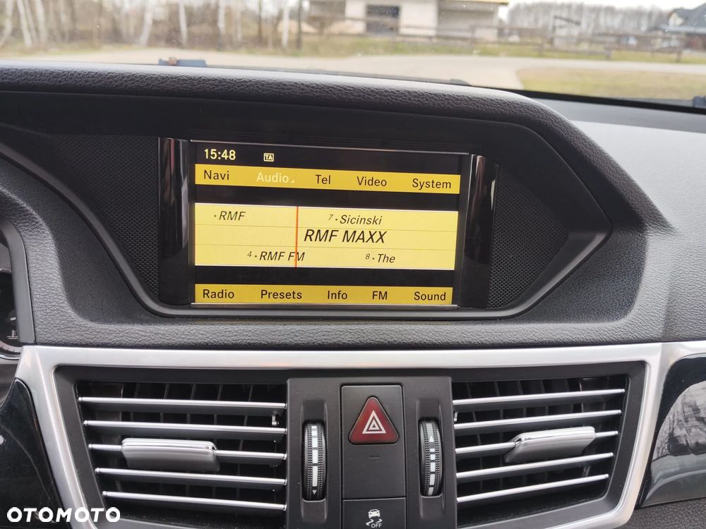 Mercedes-Benz Klasa E 200 CDI DPF BlueEFFICIENCY Automatik Avantgarde - 26