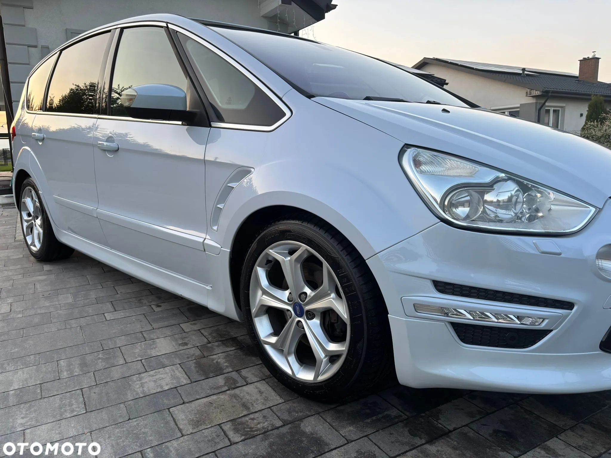 Ford S-Max 2.0 EcoBoost Titanium X - 31
