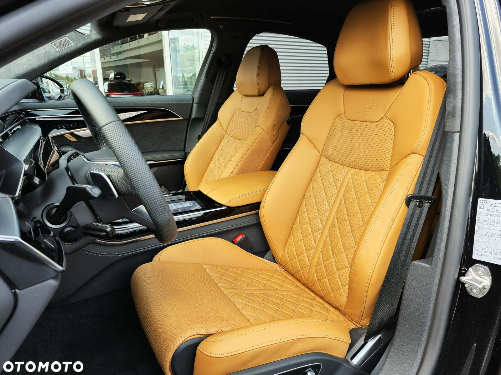 Audi S8 - 13