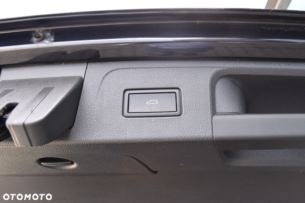 Volkswagen Passat - 38
