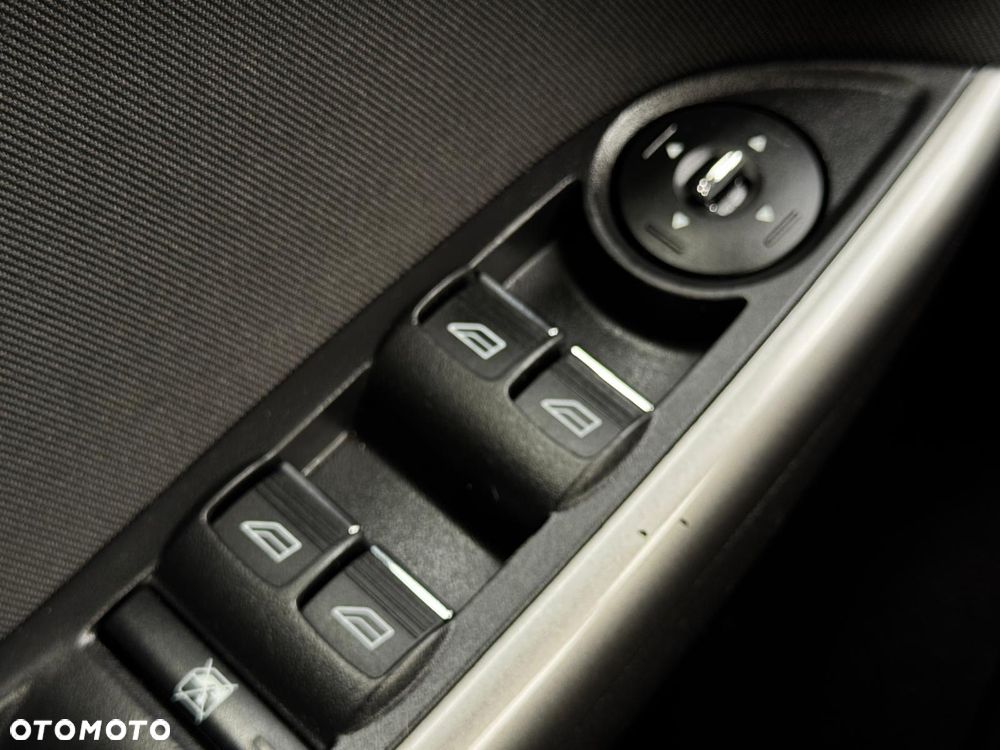 Ford Focus 1.0 EcoBoost STart-Stopp-System TITANIUM - 33
