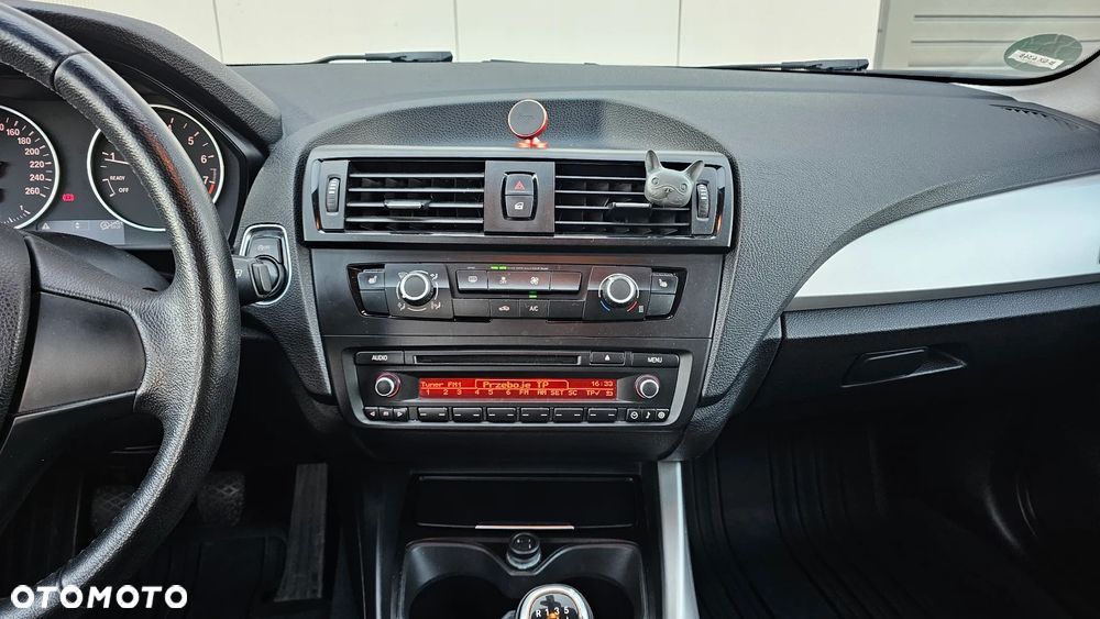 BMW Seria 1 114i - 9