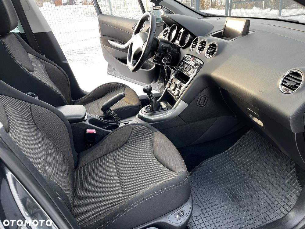 Peugeot 308 HDi FAP 150 Style - 26