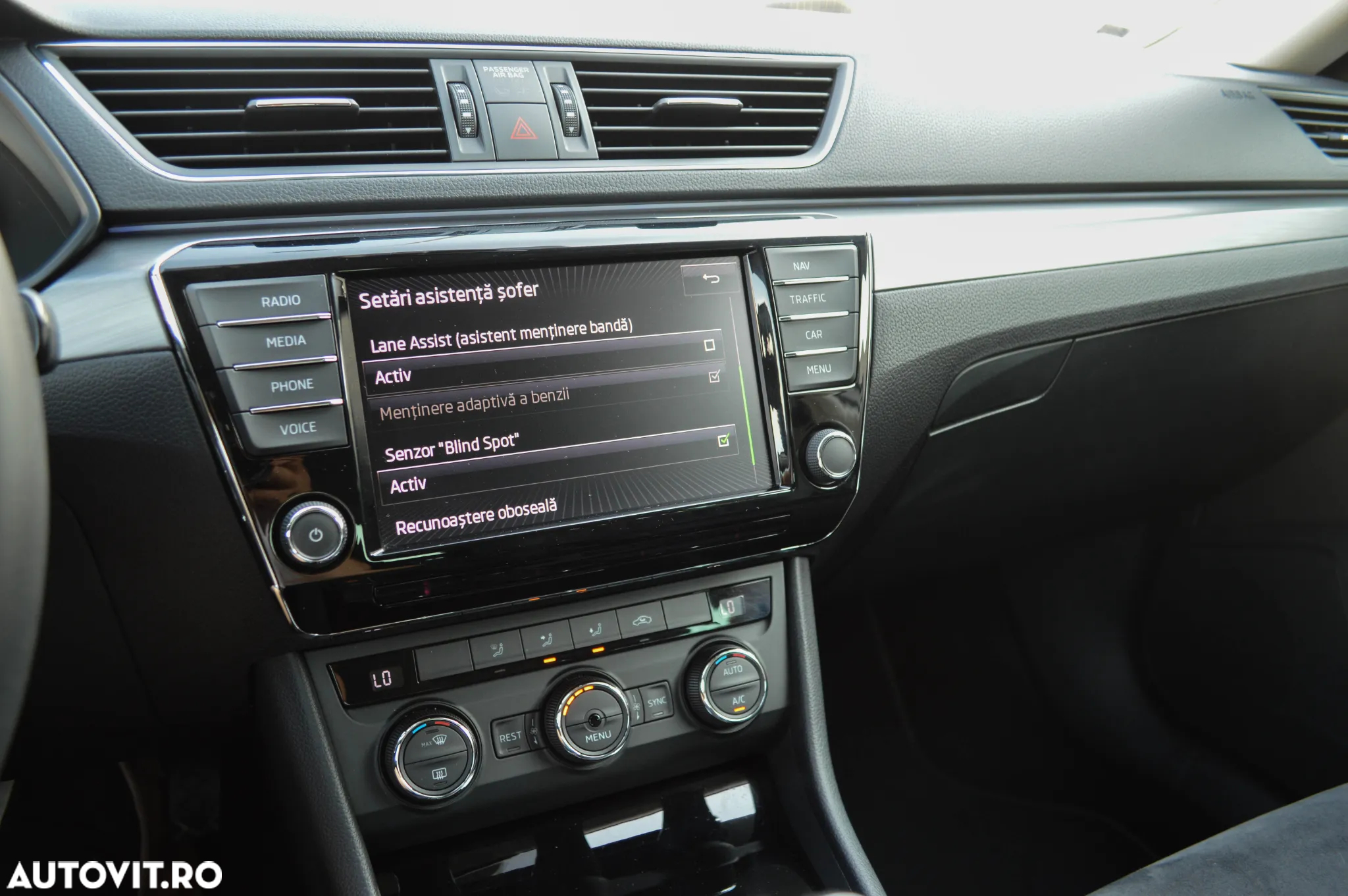 Skoda Superb Combi 2.0 TDI Style - 6