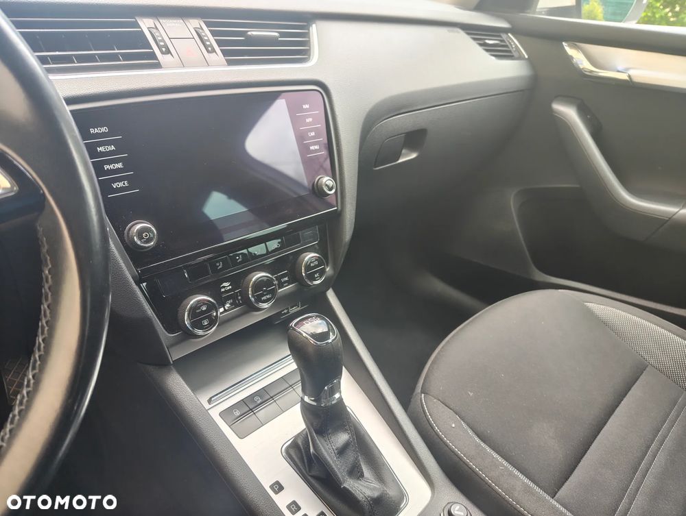 Skoda Octavia 2.0 TDI Ambition DSG - 11