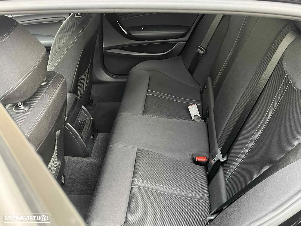 BMW 116 d EDynamics Line Sport - 37