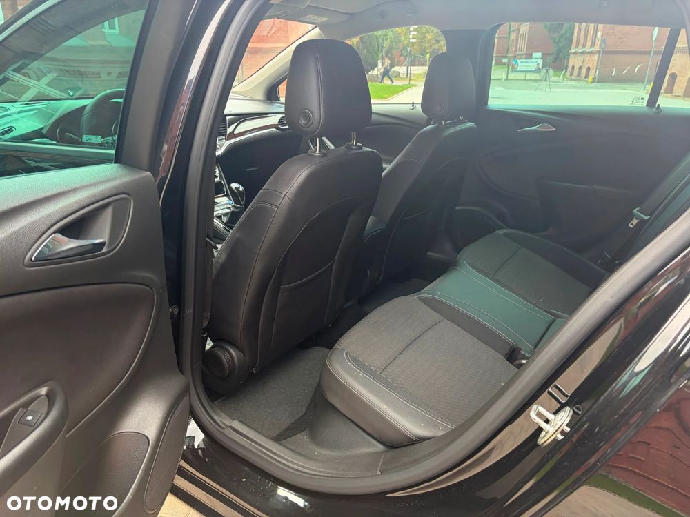 Opel Astra 1.6 CDTI Cosmo - 5