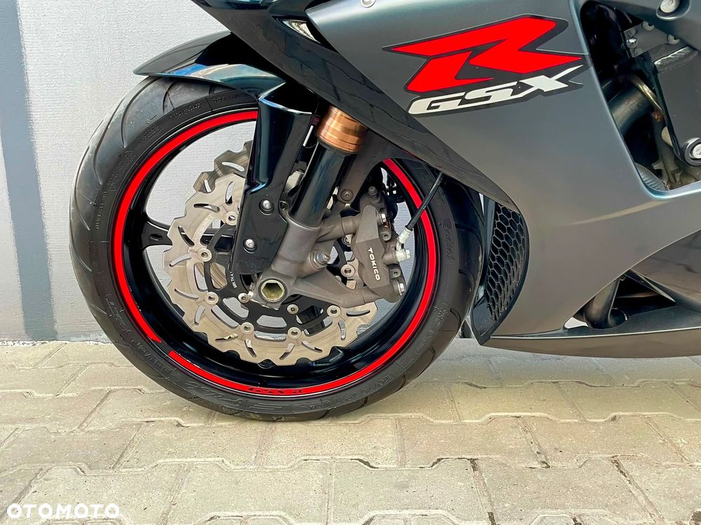 Suzuki GSX - 10
