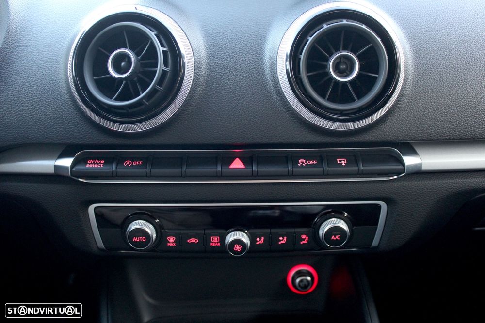 Audi A3 Limousine 1.6 TDI ultra Attraction - 24