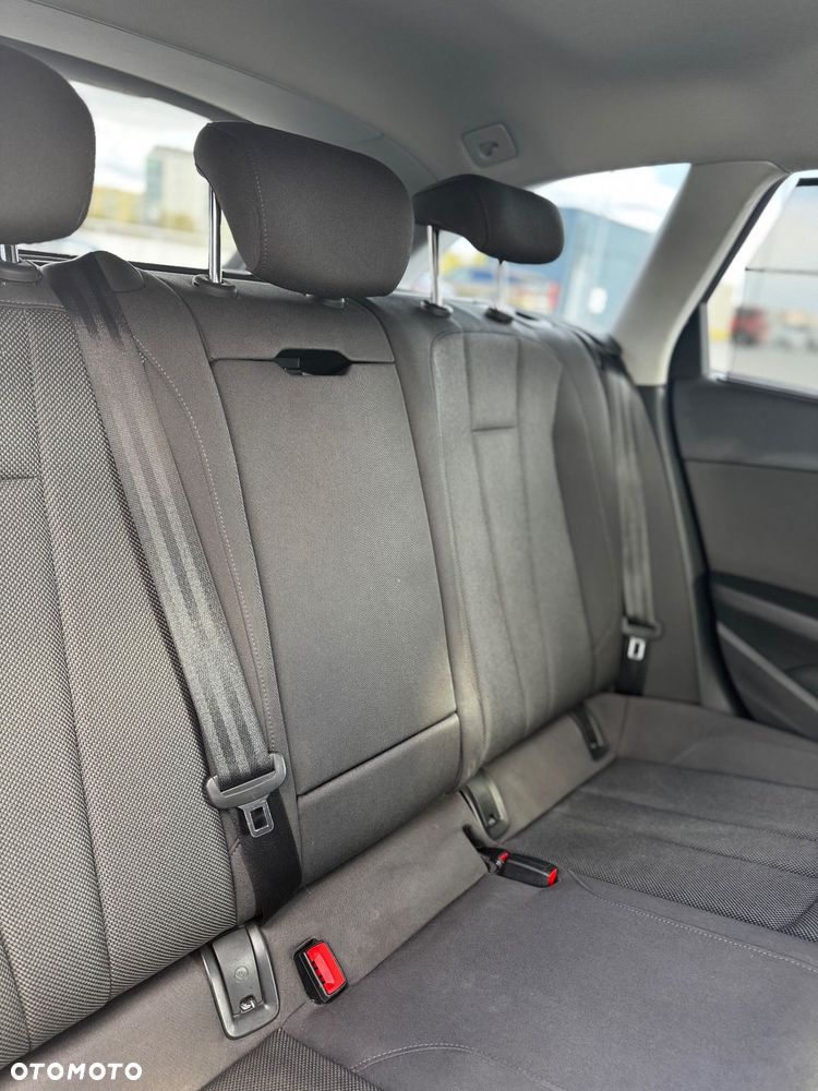 Audi A4 Avant 2.0 TDI - 7